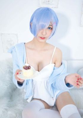 被黑人玩得站不起来_蓝光神马在线观看